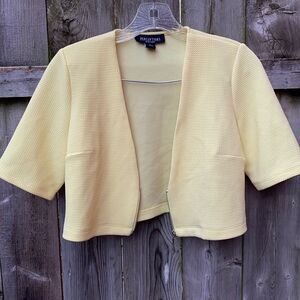Perceptions NY zip up crop top sz. S